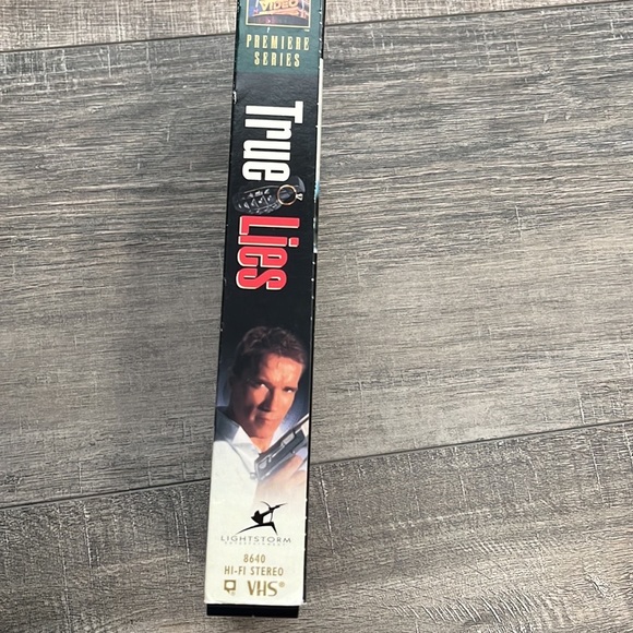 Vintage True Lies VHS Movie Arnold Schwarzenegger Bundle 2 For $20 Listi… - Picture 4 of 7